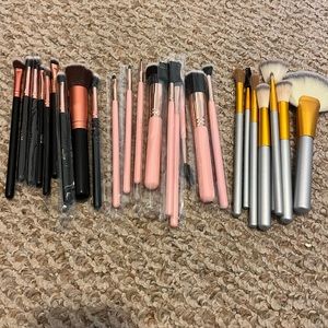 Brand new makeup brush sets